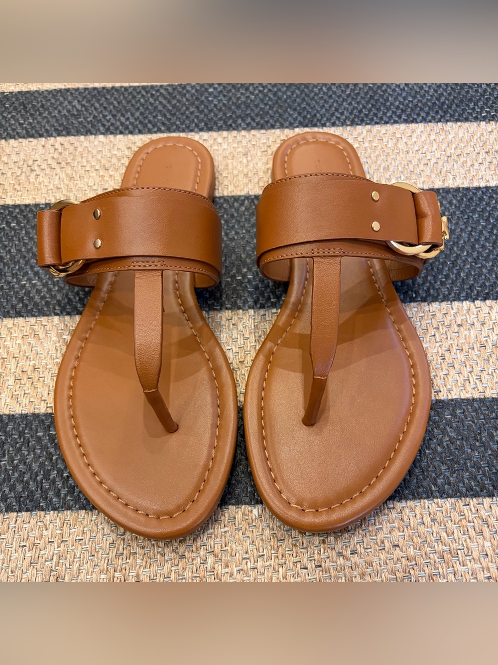 NWT Tory Burch Marsden Flat Thong Sandal in Tan Leather - Picture 7 of 8